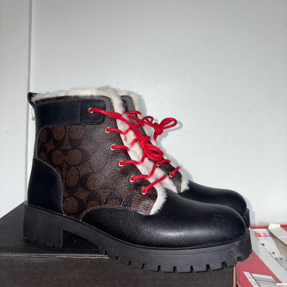 Women Coach boots size 8 - Picture 1 of 7